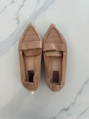 AGL Attilio Giusti Leombruni Nude Patent Leather Pointed Toe Loafers 40.5